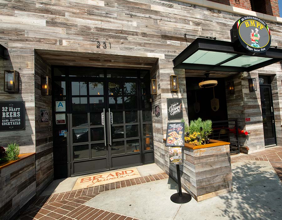 Big Mama's & Papa's Pizzeria Restaurant